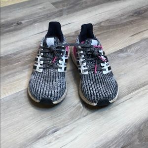 Adidas ultraBoost Running Shoe - size 3.5